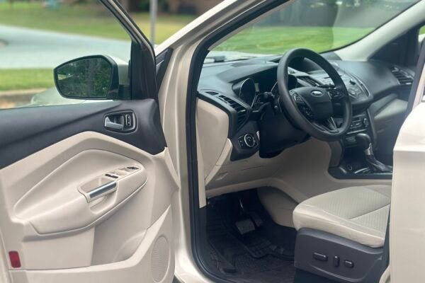 2017 Ford ESCAPE - Foto 13