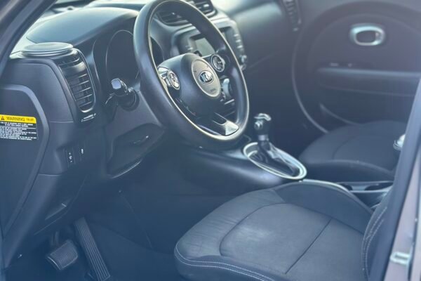 2018 Kia SOUL - Foto 8