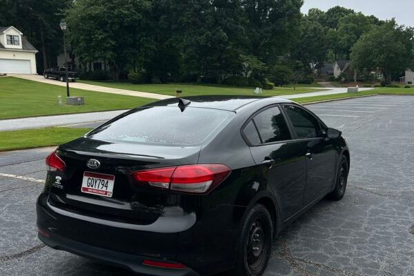 2018 Kia FORTE - Foto 2