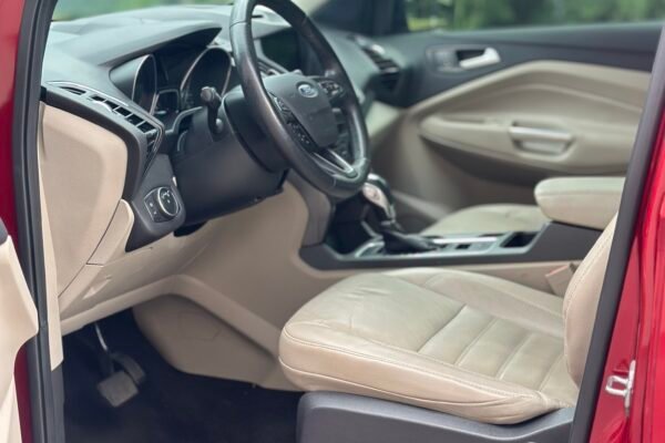 2018 Ford ESCAPE - Foto 6